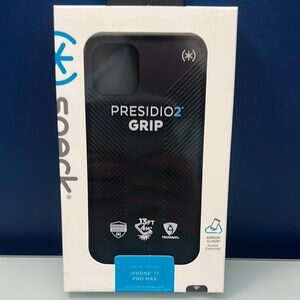 NWT Speck iPhone 11 Pro Max Case